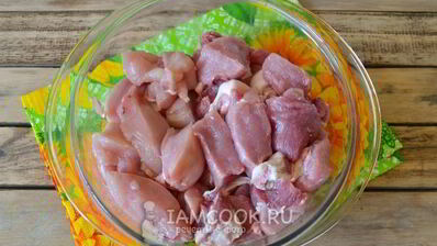 шашлык ассорти из свинины, курицы и овощей