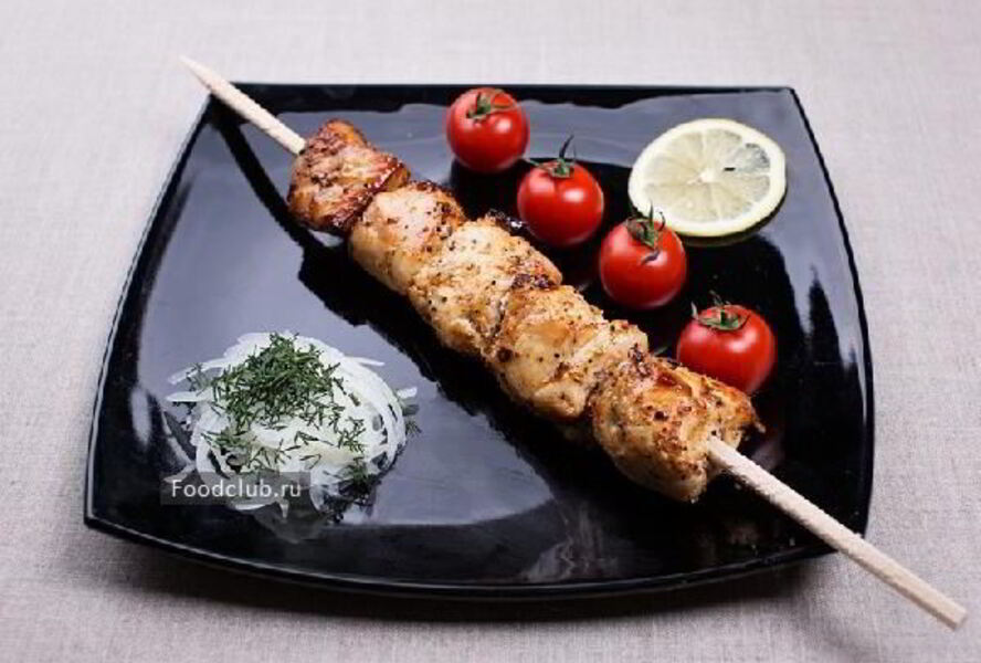 Шашлык из курицы в чесночно-луковом маринаде