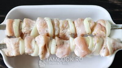 шашлык из курицы в майонезе