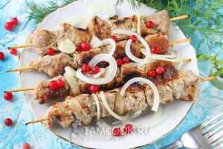 Шашлык из свинины в мультиварке