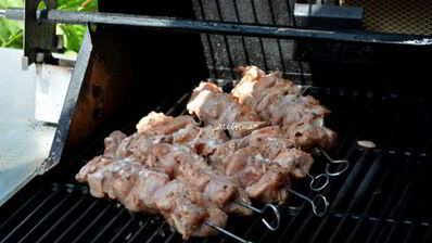 свиной шашлык на красном вине