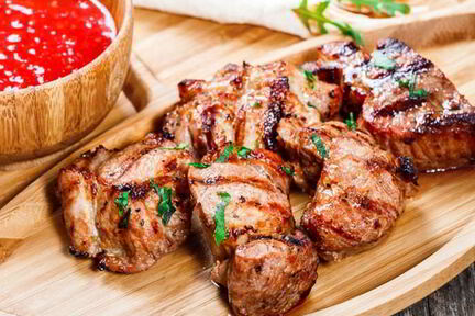 Свиной шашлык в маринаде с луковым соком