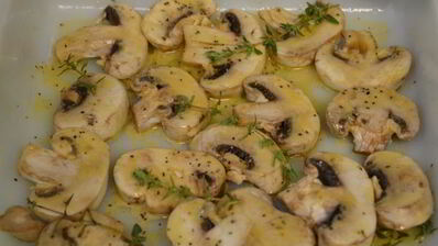 рибай стейк с грибами и луком