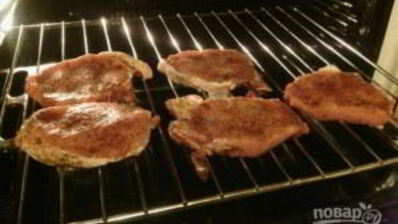 стейк говяжий в духовке