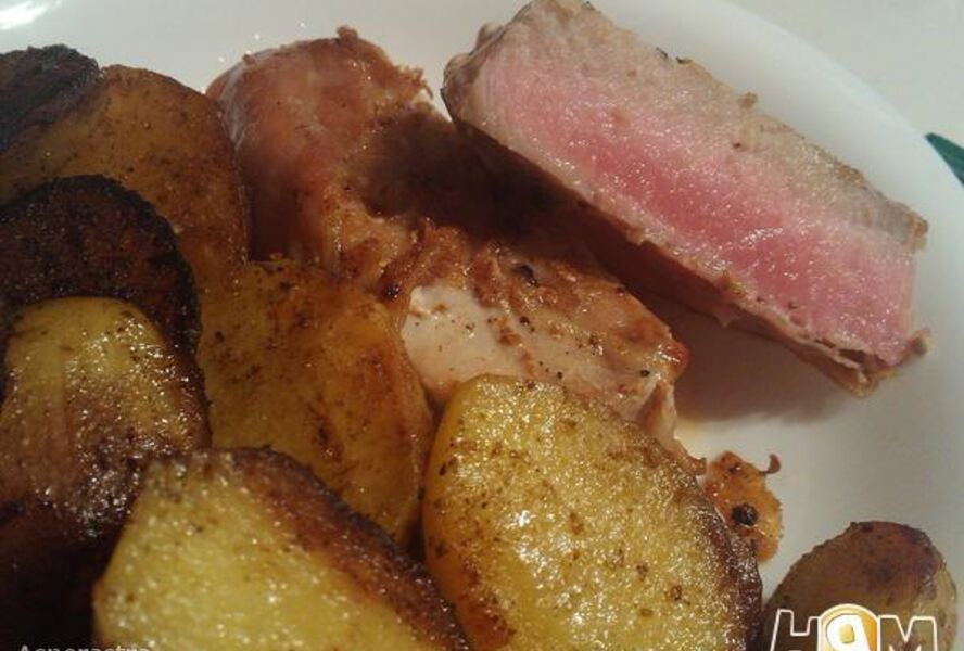 Стейк из тунца с прошутто