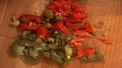 стейк рибай с остро-сладким соусом