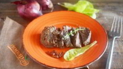 стейки с соусом адобо