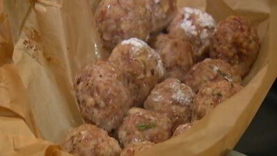 булочки с тефтелями