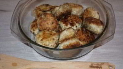 куриные тефтели в сметанном соусе