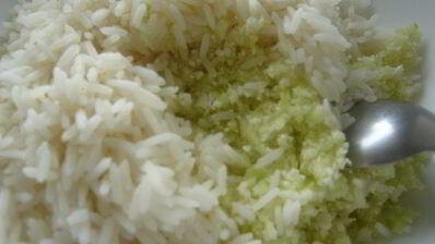 нежнейшие тефтели с овощами под сметанно-грибным соусом