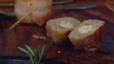 тефтели в беконе с начинкой из моцареллы