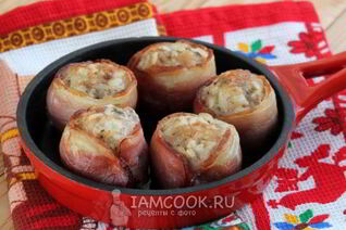 Тефтели в духовке в беконе