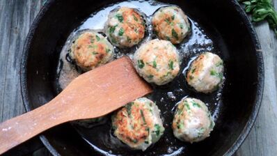 тефтели в остром томатном соусе