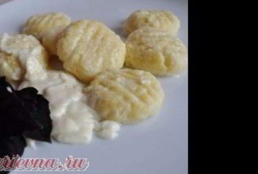 Творожные ньокки со сливочным соусом