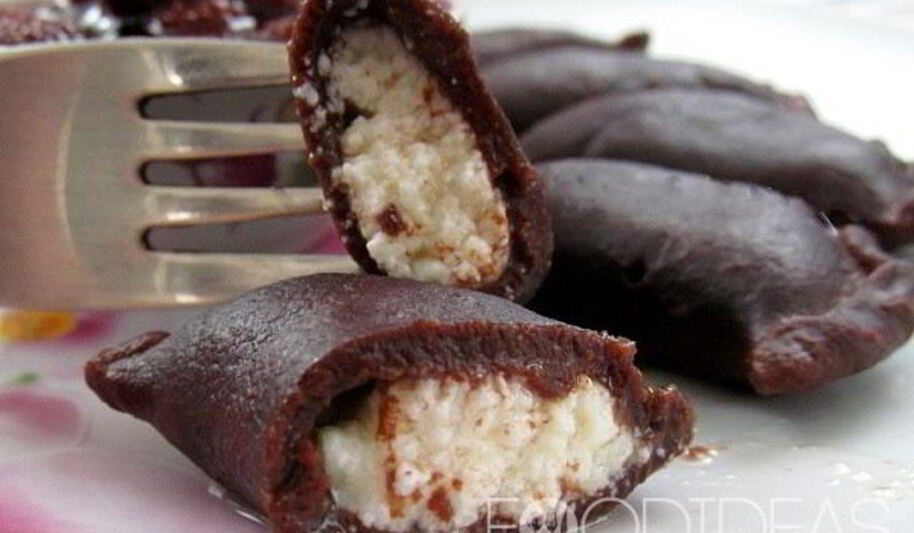 Рецепт шоколадных вареников с творогом