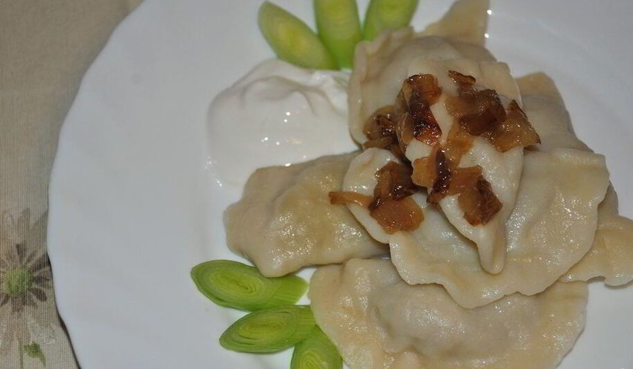 Рецепт вареников с капустой и картошкой