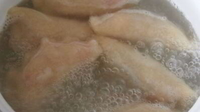 заварные вареники с клубникой и шоколадом