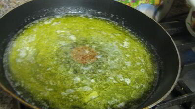 зеленые ньокки с руколой и масляным соусом