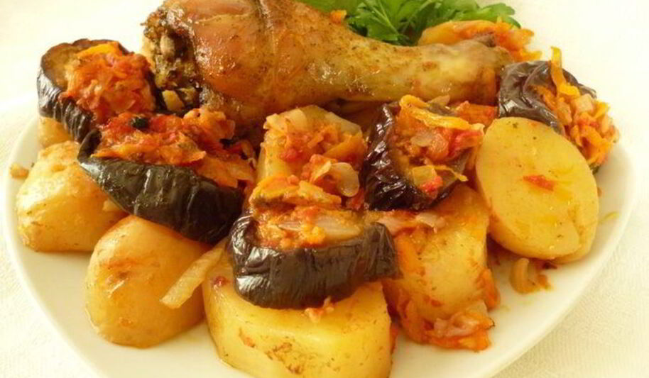 Рецепт куриного жаркого с баклажанами и картофелем