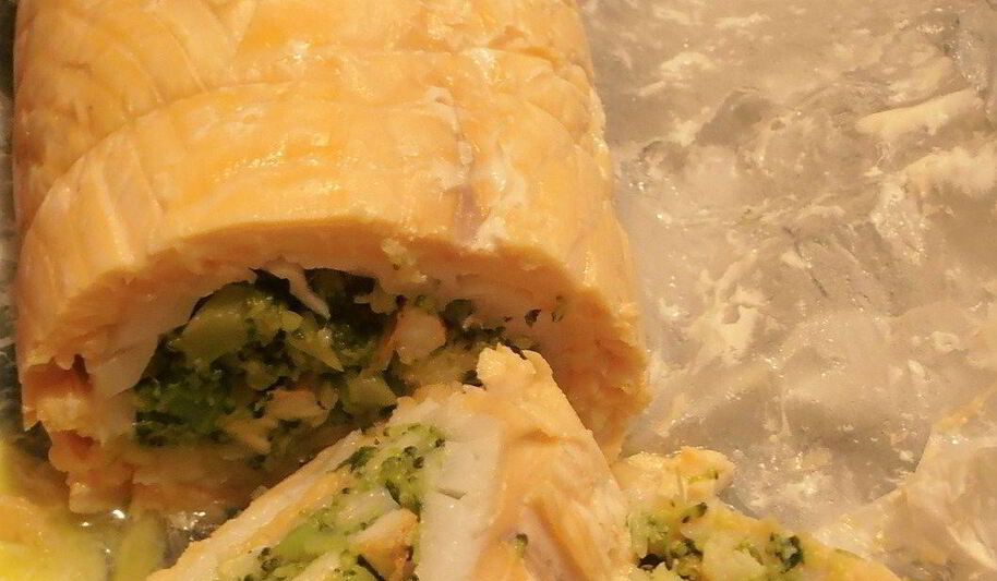 Рецепт жаркого из лосося и баккала с начинкой из красных креветок