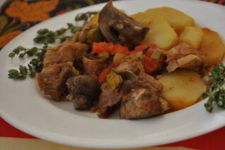 Жаркое с мясом и картофелем По-новому