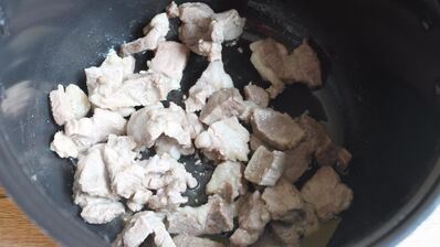 жаркое в мультиварке из свинины с картошкой