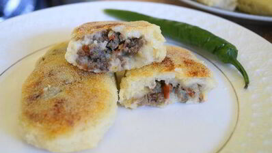 картофельные зразы с острой мясной начинкой