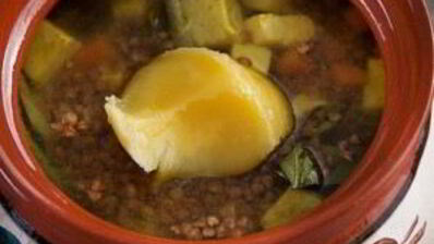 гречка с овощами и сыром в горшочке