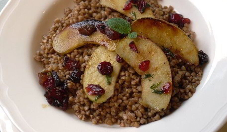 Рецепт гречневой каши с фруктовой заправкой