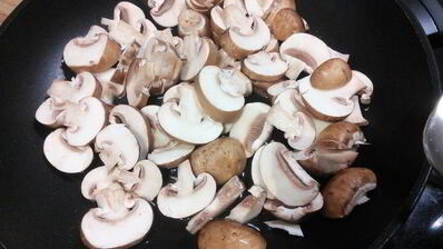 гречневая каша с шампиньонами в мясном хлебце