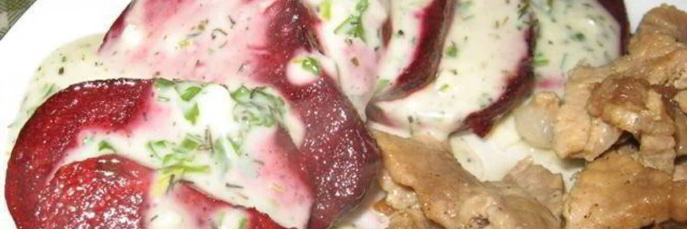 Горячая свекла с пряным соусом