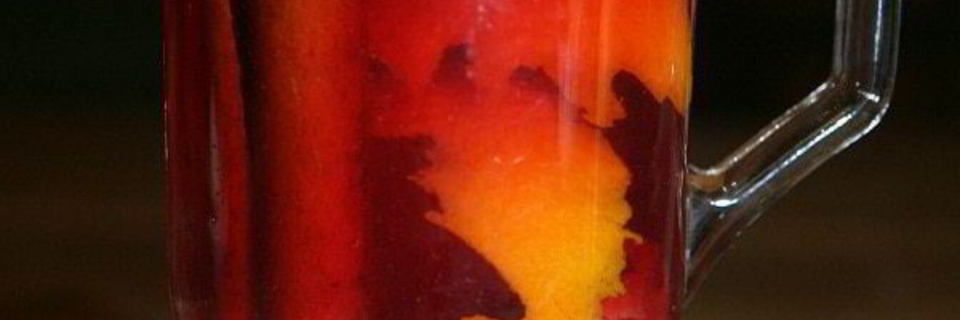 Вишневый чай с медом, апельсиновой цедрой и пряностями