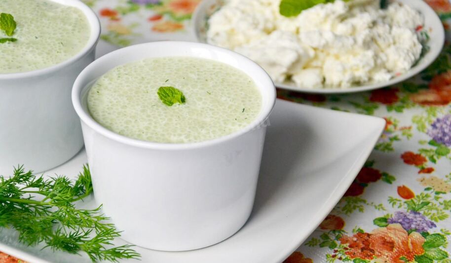 Рецепт диетического коктейля с огурцами и зеленью