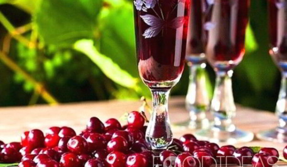 Рецепт домашнего вина из вишни с косточками