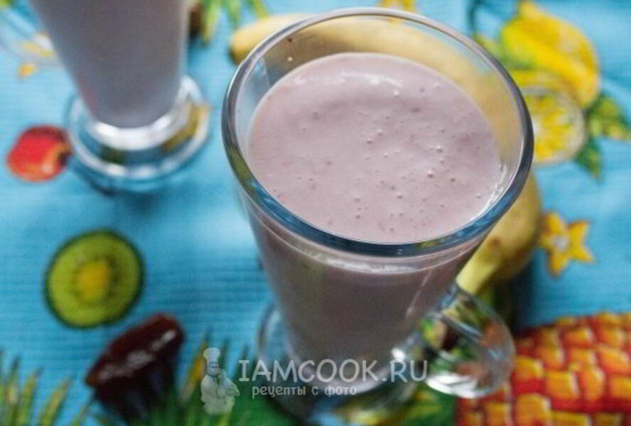 Фруктовый коктейль с мороженым