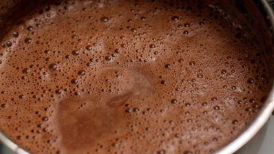 горячий банановый коктейль с шоколадом