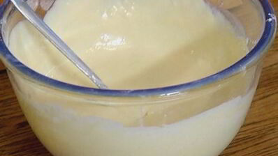 кефирные оладушки с кленовым сиропом