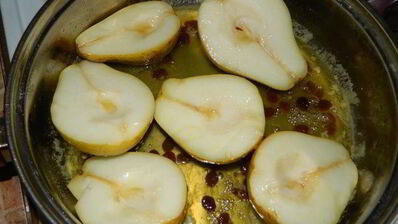 корзинки с грушами и апельсиновым сиропом