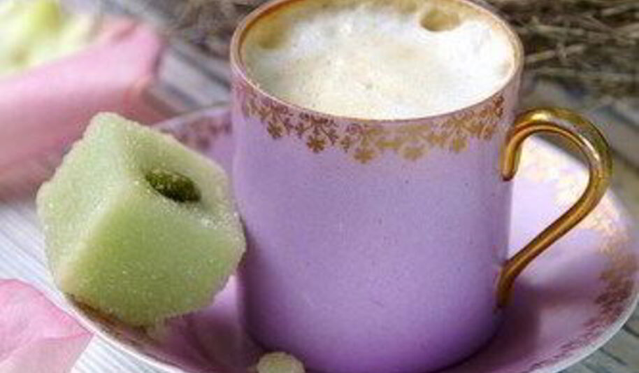 Рецепт рождественского пунша с имбирным элем, хересом, молоком и бренди