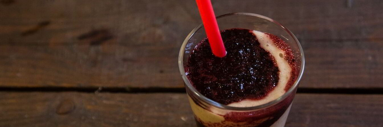 Бананово-черничный смузи