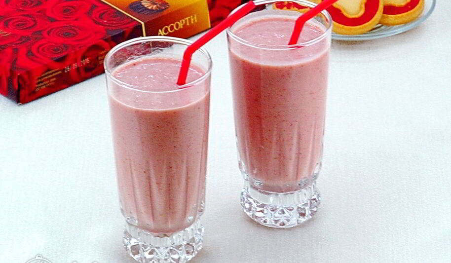Рецепт клубнично-бананового смузи