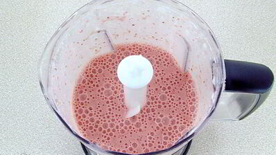 клубнично-банановый смузи