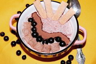 Малиновый смузи-боул