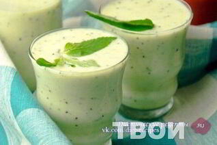 Молочно-фруктовый смузи с киви и бананом