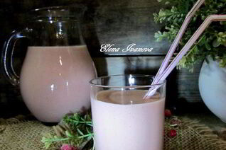 Ягодно-фруктовый смузи на овсяном молоке