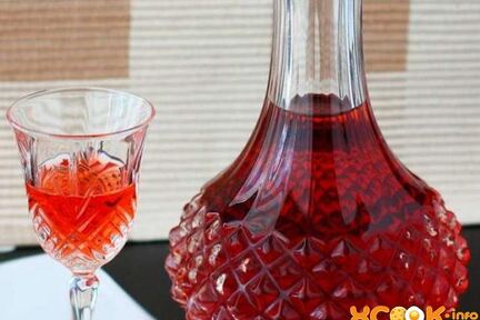 Вино из войлочной вишни