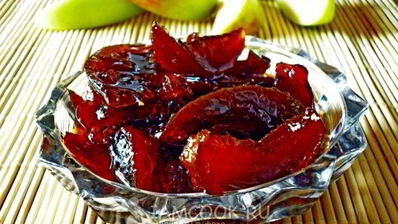 яблочные дольки в грушевом сиропе