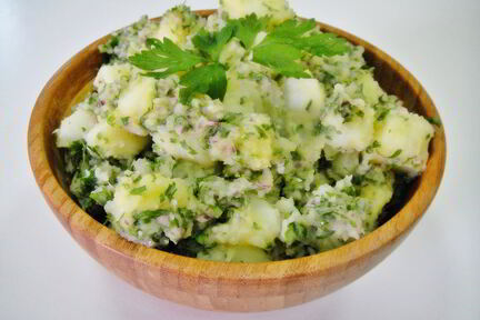 Картофельный салат с луком