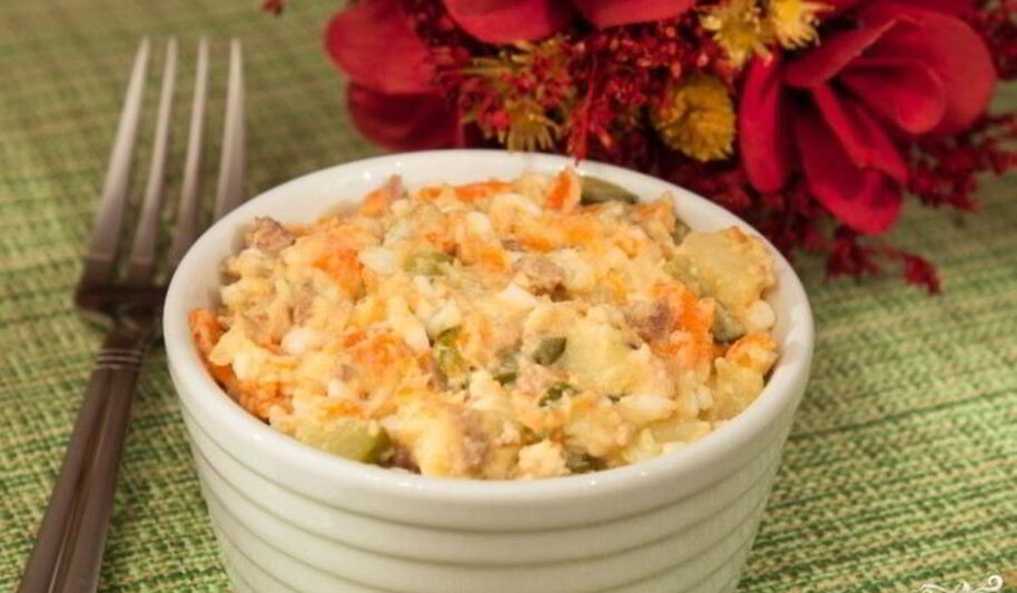 Рецепт картофельного салата с соленым огурцом