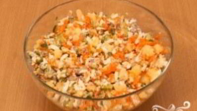 картофельный салат с соленым огурцом